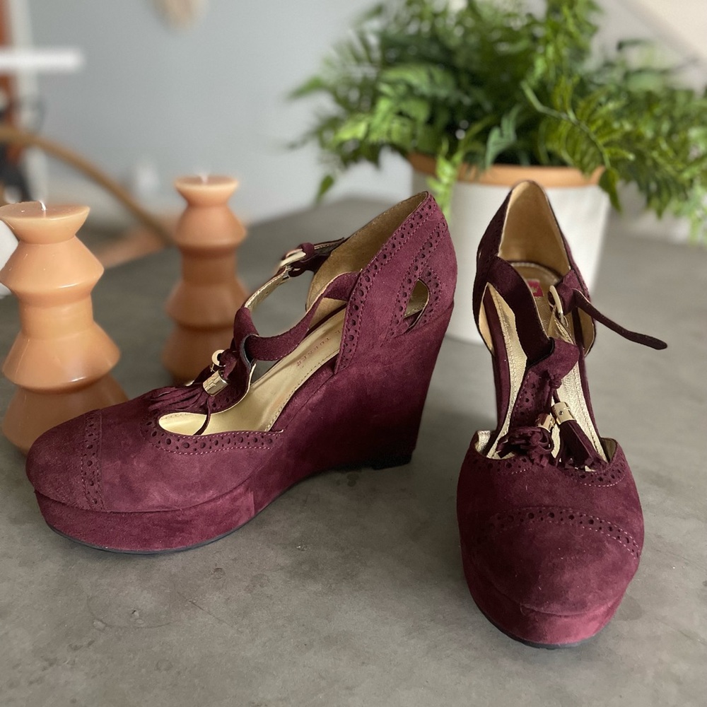 Elaine Turner platform wedges, Burgundy, Size 9.5